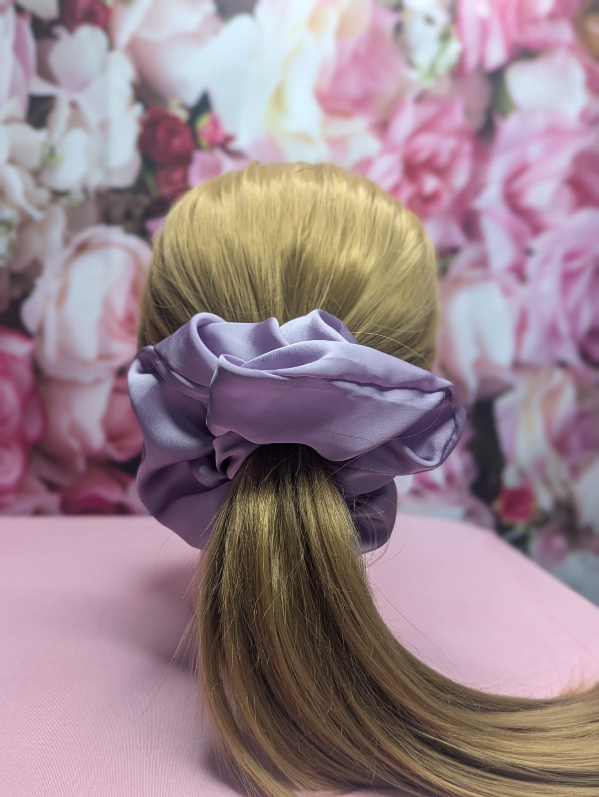 Oversized lilac scrunchie